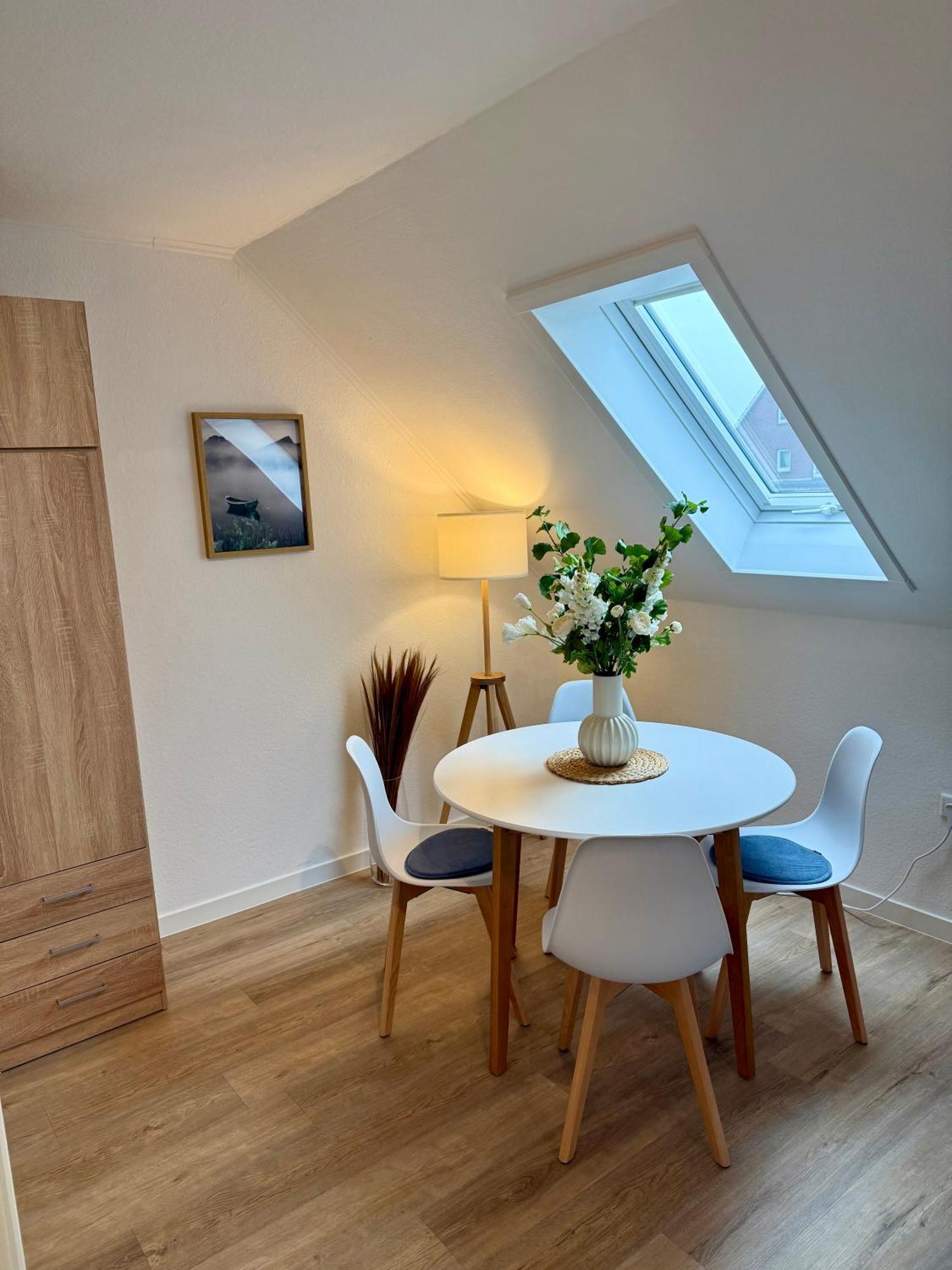 Appartements Zum Weissen Hahn Bad Zwischenahn Luaran gambar